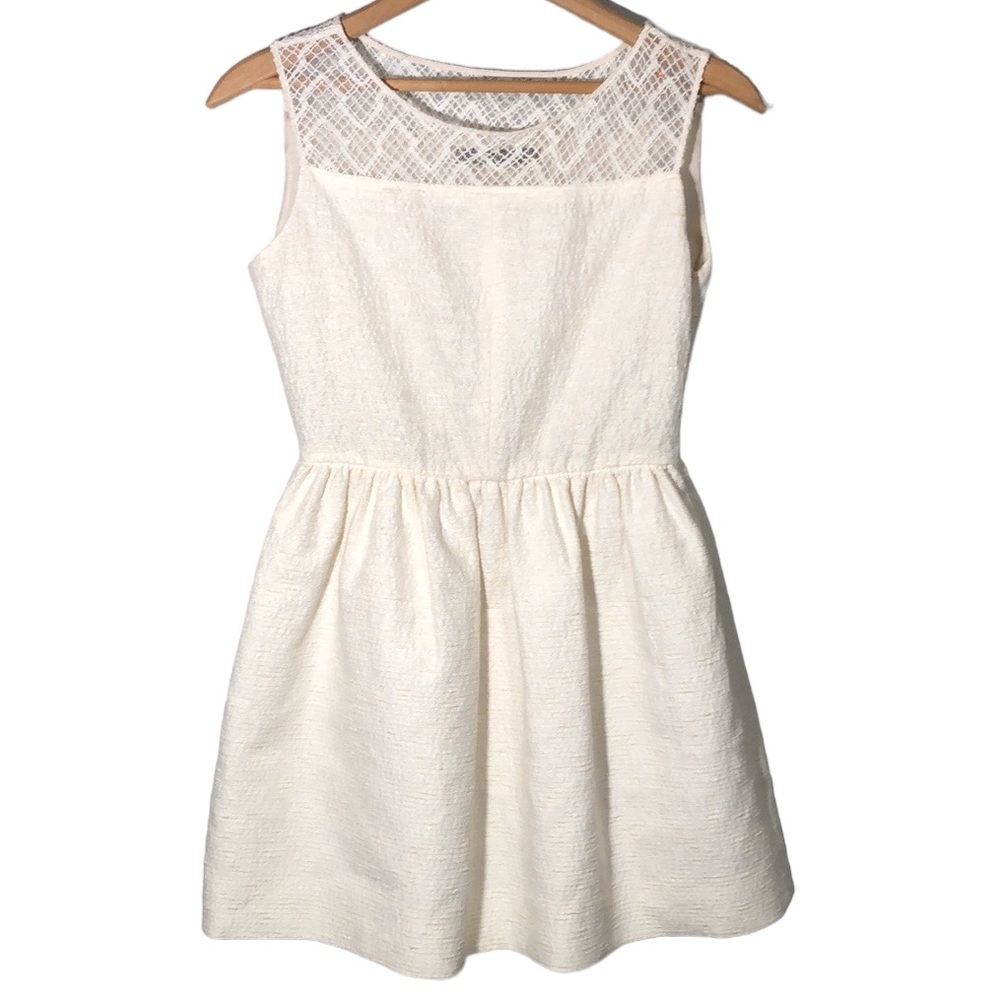 ZARA Woman | Women Ivory Textured Structured Lace Yoke Pleated Mini Dress size M